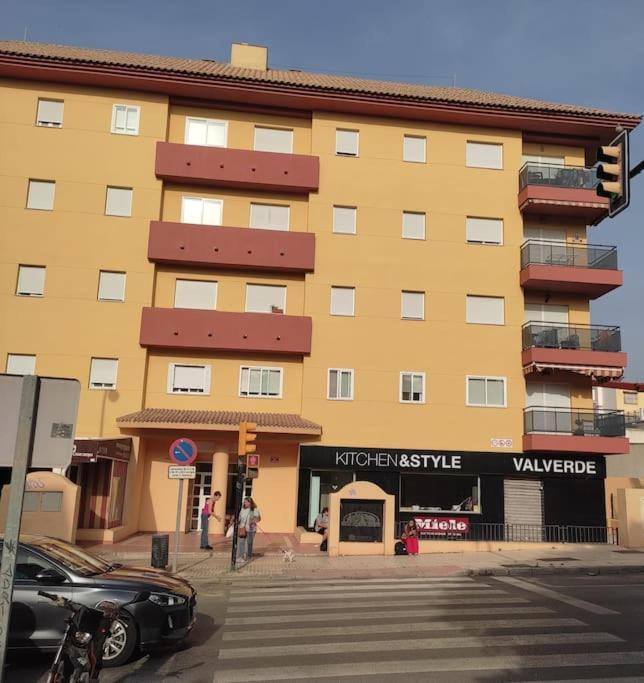 Apartamento Renovado En El Centro De Benalmádena Buitenkant foto